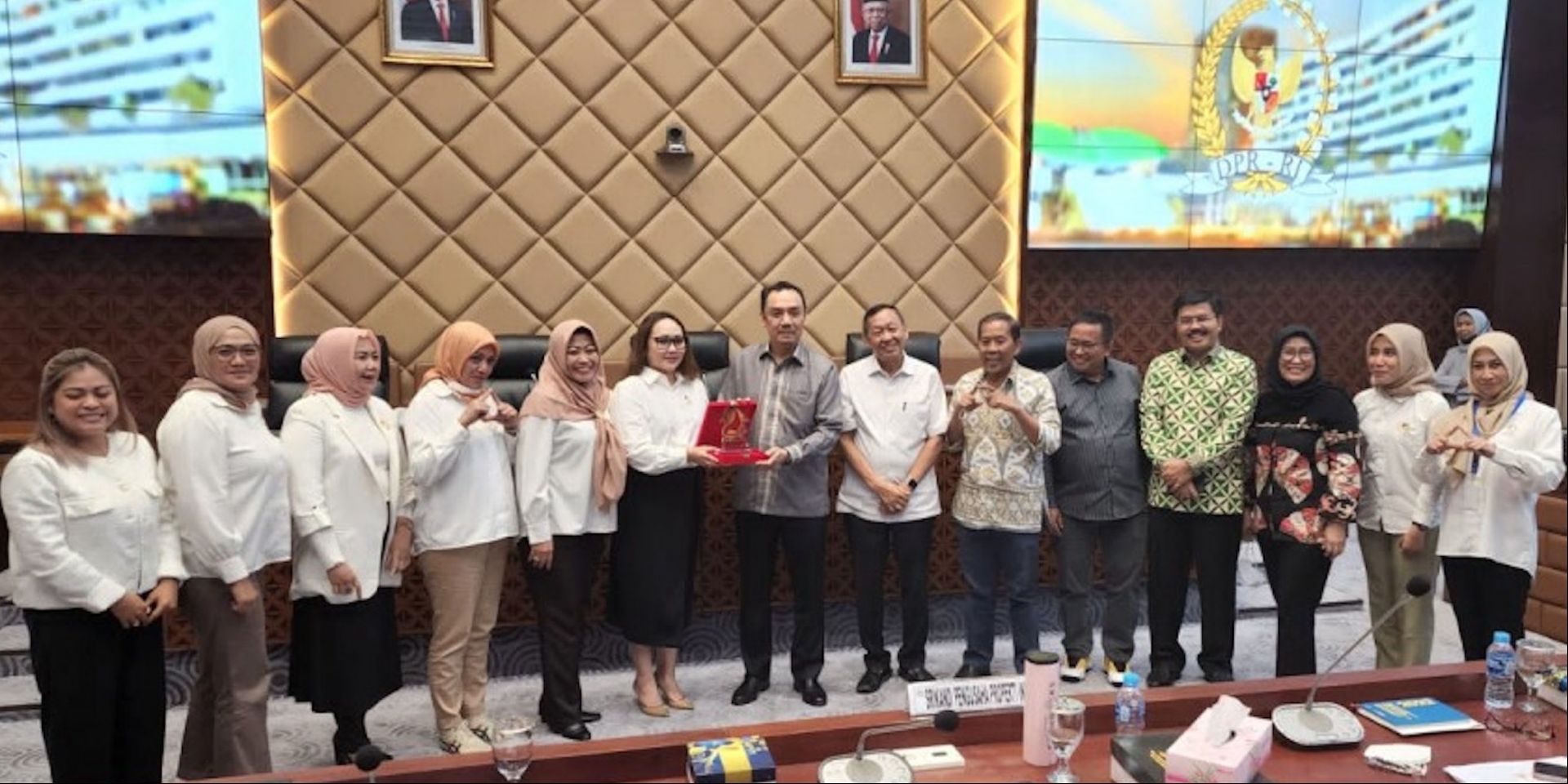 Rapat Dengar Pendapat dengan Komisi V DPR-RI
